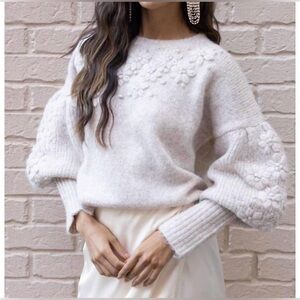 DRA Los Angeles Cynthia Sweater Puffed Sleeve‎ Sweater Floral Drop Shoulder Cozy
